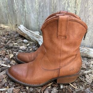 Born Womens Kerri Leather Western Ankle Boots Cognac Brown F71606 Size 7M
